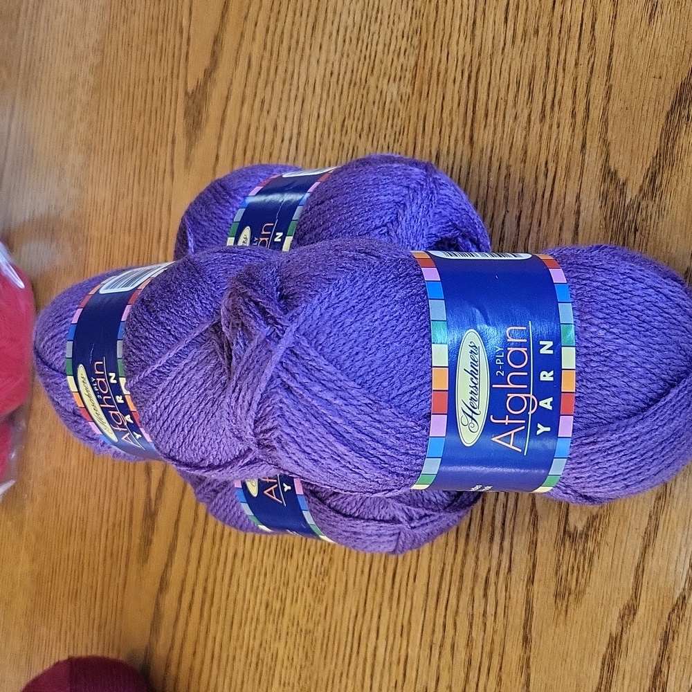4 Skiens of Herrscheners yarn. Grape